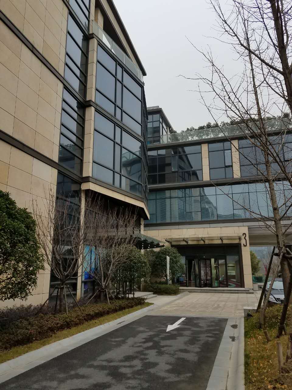 嘉定城区1600平四层独栋研发办公楼