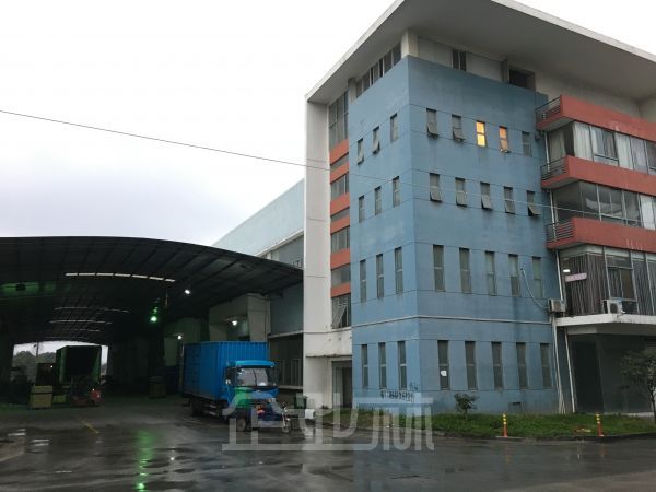厂房正门图