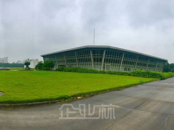 青浦城区超好厂房 可做跑车俱乐部 4S店 展厅