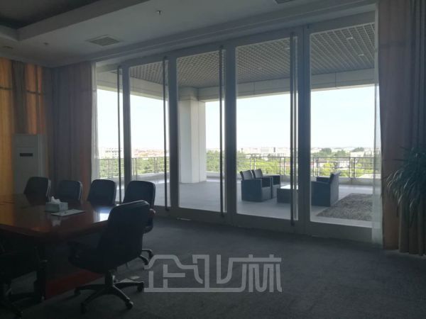 近川沙绿地 精装修 可分割 研发办公 企业总部 电子商务
