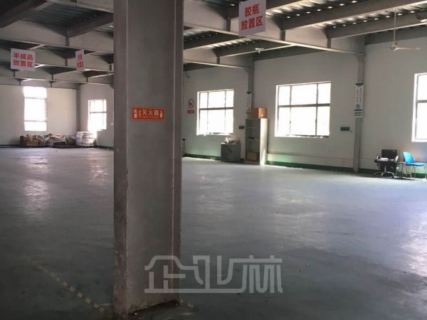 仓库正门图