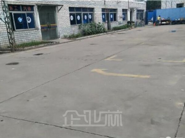 嘉定江桥 独门独院单层2000平米 可做汽车维修 单价1.65元/天/平米