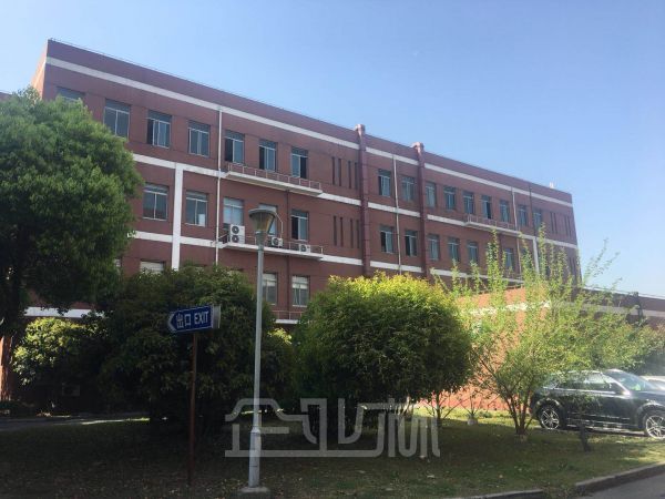 厂房正门图