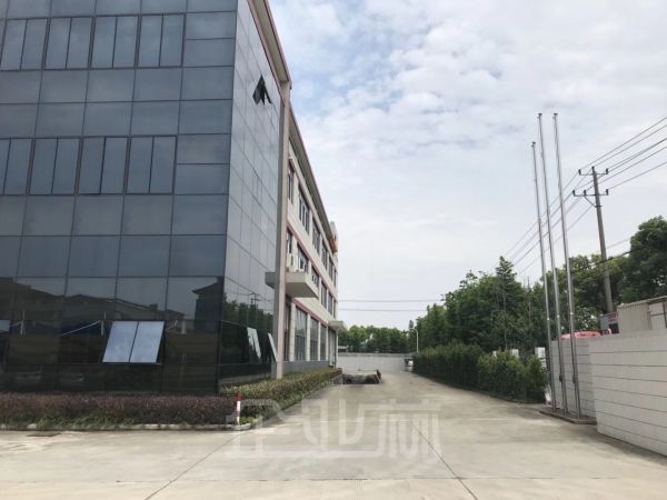 厂房正门图