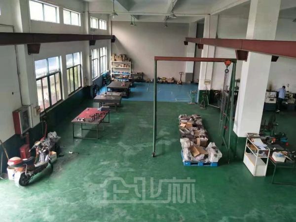 马陆地铁口 精装修104板块底楼厂房730平