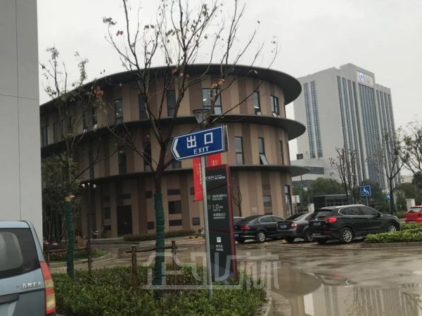 厂房内饰图