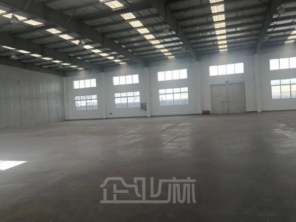 出租 104版块松江新桥1059平米厂房底楼