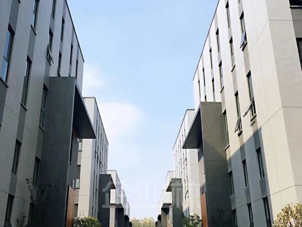 厂房内饰图
