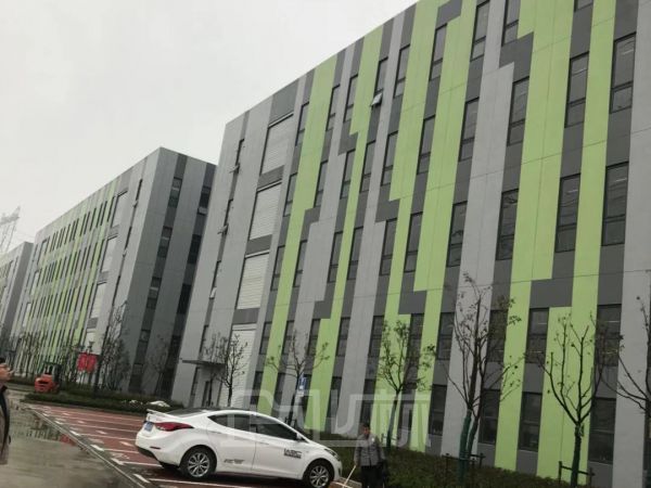 厂房内饰图