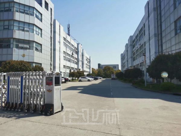 出租:浦东曹路104板块15500平方3层厂房,带办公可分租