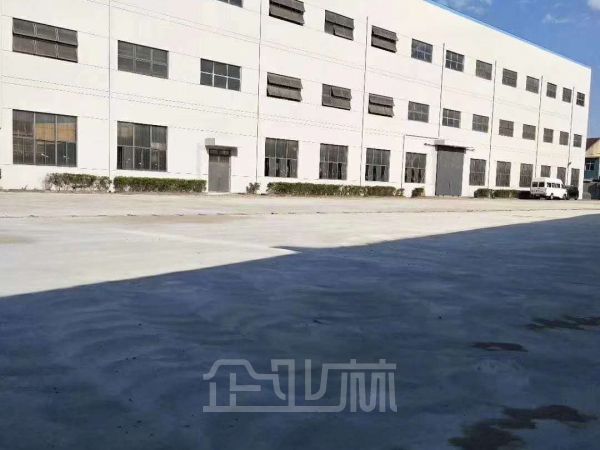 奉贤区塘外镇12560平方厂房出租,可分割,大行车,高度18米