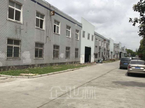 出租:奉贤南桥镇江海工业区104地块2200平单层厂房