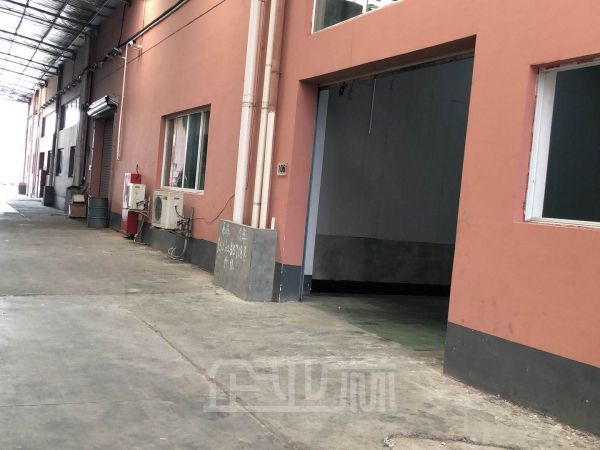 闵行开发区标准双层785平厂房出租