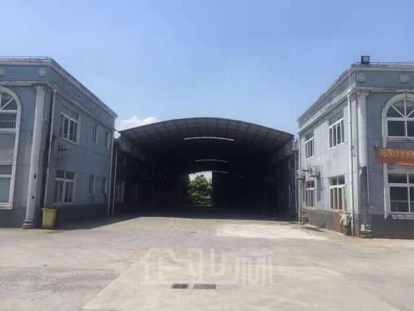 出租嘉定马陆3200平米单层火车头厂房