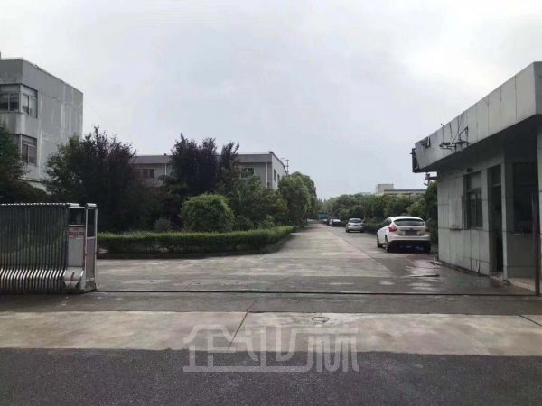出租:松江老城区700平 单层 独门独院 104板块 价格1.15元好谈!!