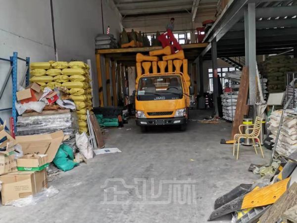 九亭九新公路附近200平仓储展厅对外出租 租金1.8元/天/平米