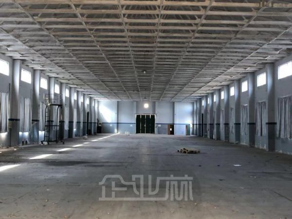 出租:嘉定曹安公路单层8米层高独栋厂房1800平