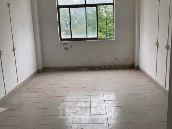 厂房正门图