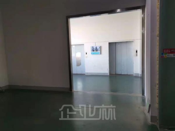 出租闵行开发区1280平二层厂房,现成精装办公
