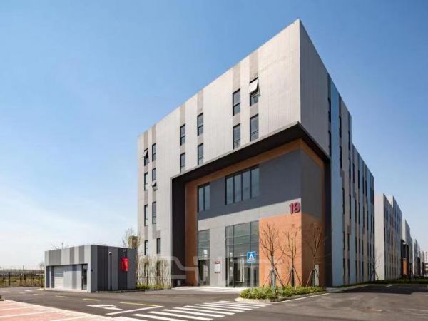 厂房正门图