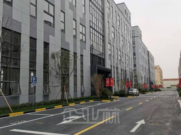 厂房内饰图