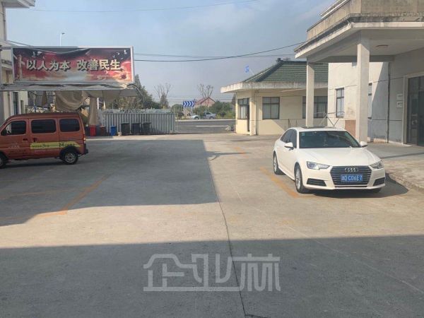 奉贤柘林独门独院单层厂房出租面积4300平,证件齐全,可办环评