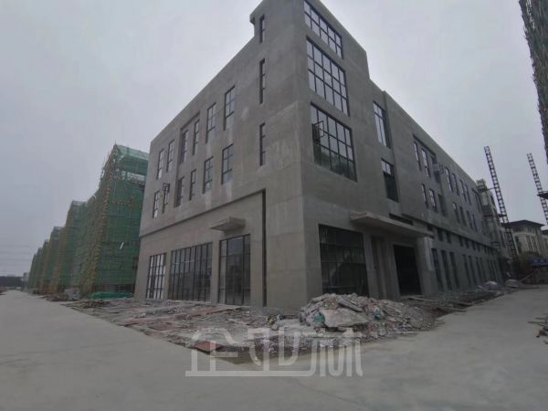 出售 松江新桥104版块独栋3层双拼1767平米 单价8500/平米