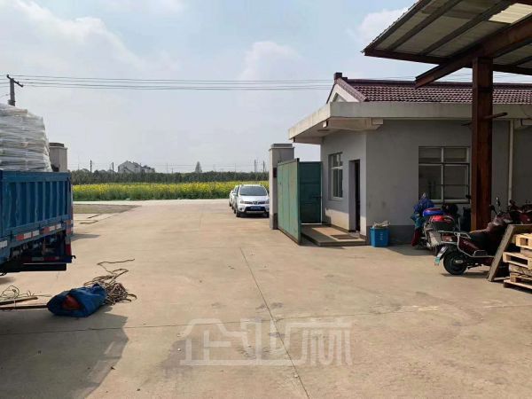 金山朱行独门独院单层厂房出租面积3100平,可分成两个独门独院,空地大