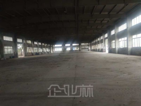 奉贤青村104地块 独院单层9500平米行车厂房出租,原房东直接出租,没有公摊!!
