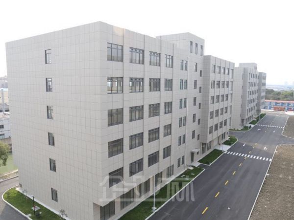 松江车墩 出租20000平方米 独栋5层厂房 104地块