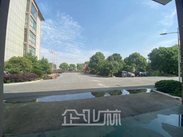 厂房正门图