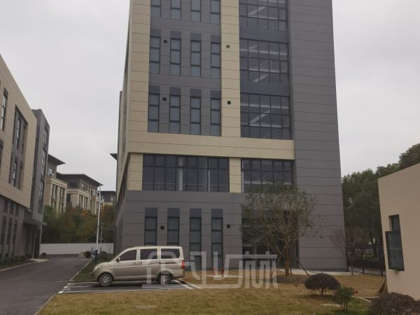厂房正门图