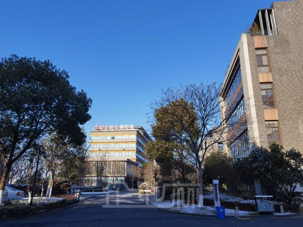 办公正门图