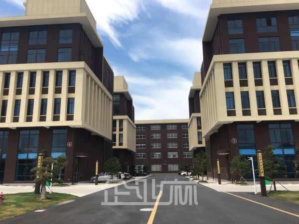 出售 上海松江稀缺 新建104板块厂房2880平 价格便宜
