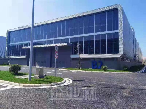 出售 上海市金山区单层3340平 多层厂房4400平 104地块,各证齐全 50年产权