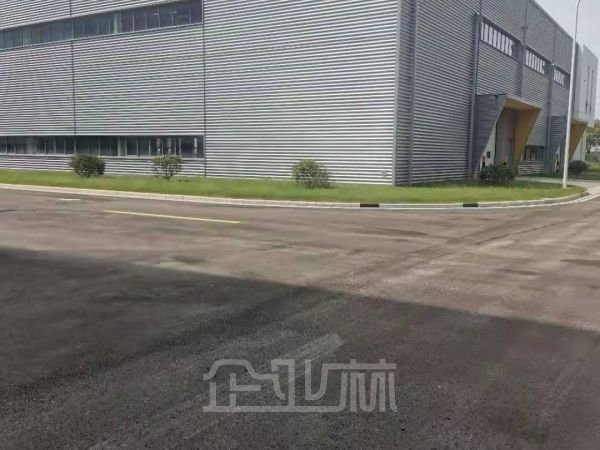 开发区核心地段,单层钢结构厂房,层高12米,双证齐全