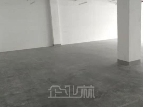 招租300−3000平 标准化厂房仓库、配套齐全,政策优惠、停车免费、无中介费
