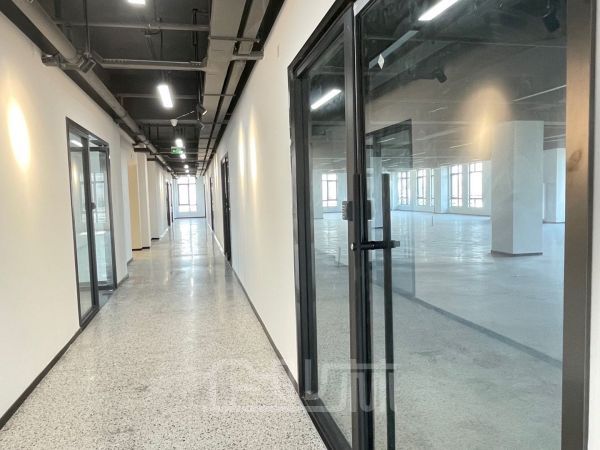 厂房正门图