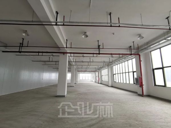 厂房正门图