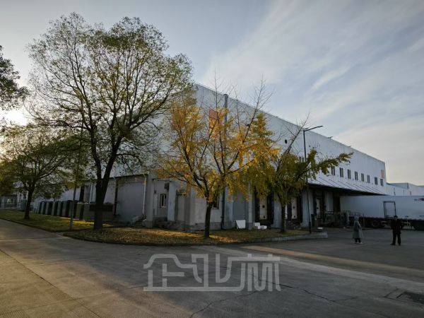 厂房内饰图