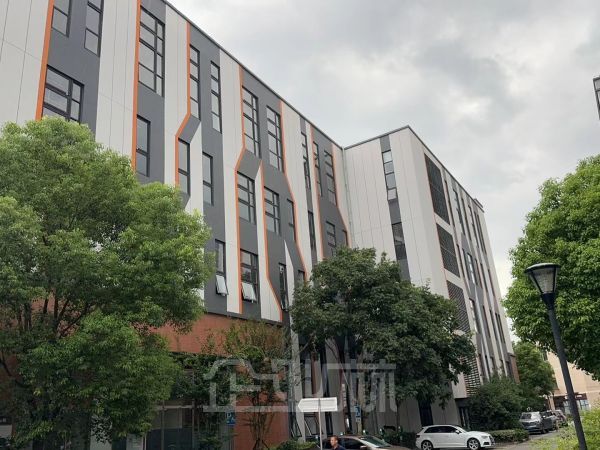厂房正门图