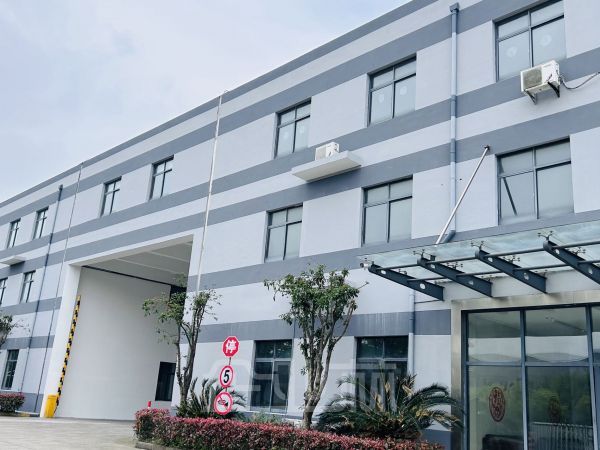 厂房正门图