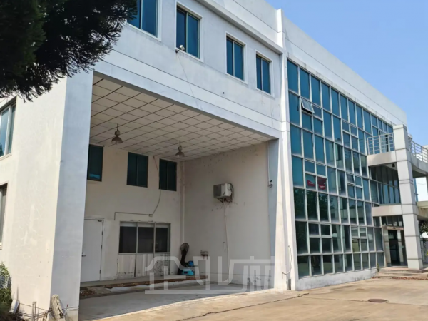 厂房正门图