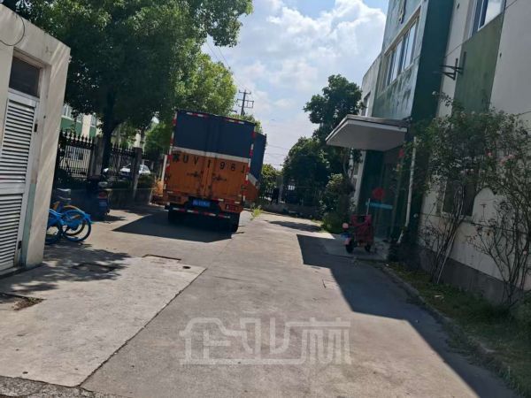 厂房正门图